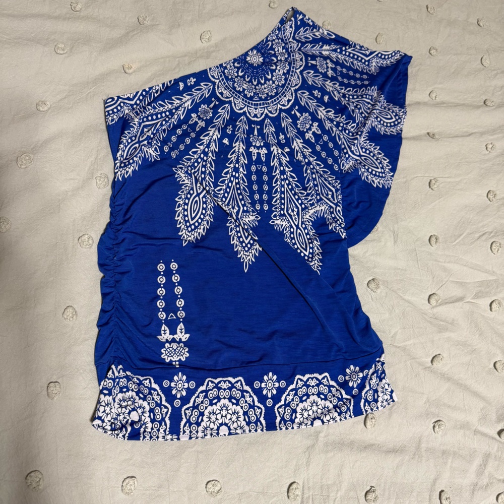 Studio Y | Blue & White Asymmetrical One Shoulder Top | Size M